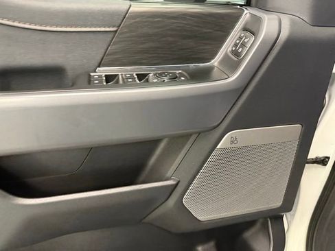Used 2025 Ford F150 Lariat w/ Equipment Group 501A Mid AWD/4WD image 13