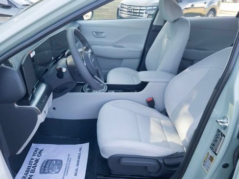 New 2027 Hyundai Kona SE FWD image 13