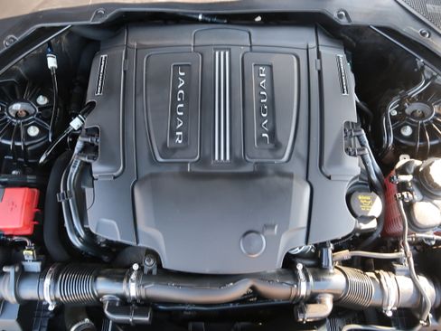 Used 2016 Jaguar XF R-Sport RWD image 50