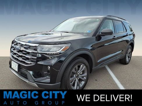 Used 2026 Ford Explorer Active w/ Active Comfort Package AWD/4WD image 1