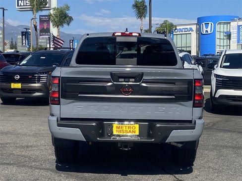 New 2026 Nissan Frontier PRO-4X w/ Pro-4x Convenience Package image 3