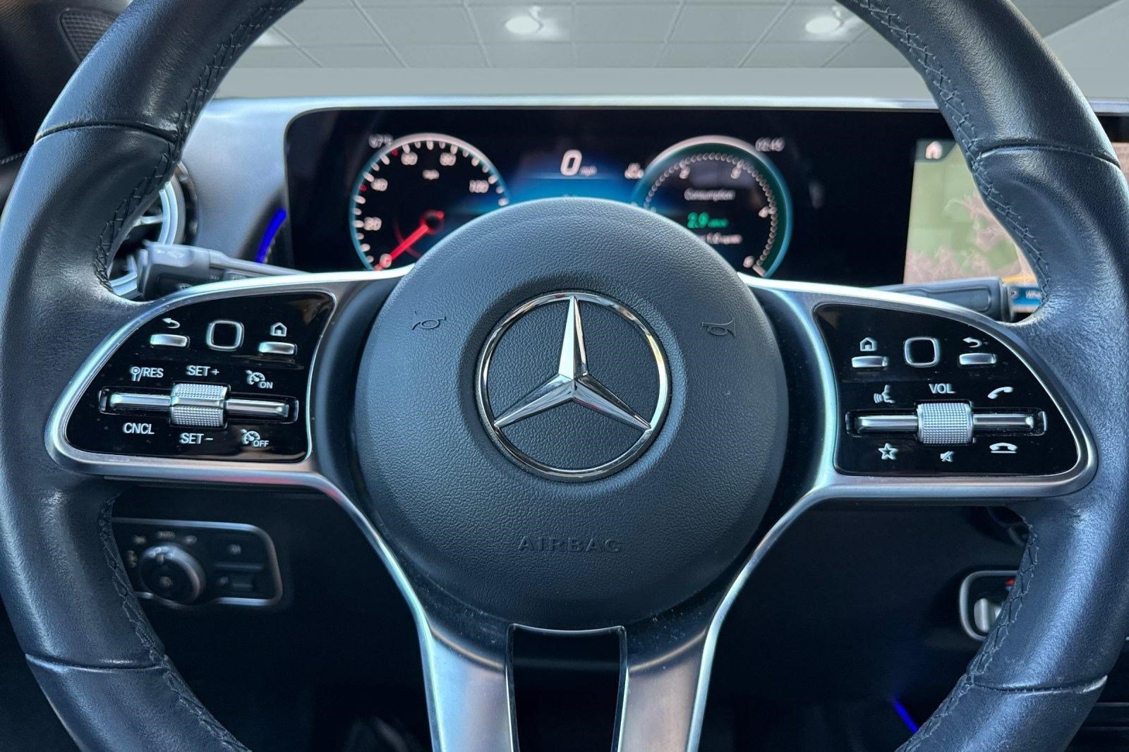 Certified 2023 Mercedes-Benz EQB 300 4MATIC image 11