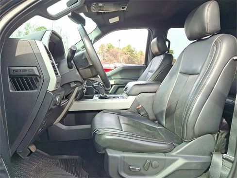Used 2019 Ford F150 Lariat image 13