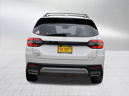 Certified 2024 Honda Pilot Elite image 6