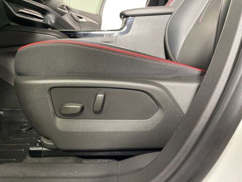 Used 2023 Buick Envision Essence w/ Sport Touring Package image 11