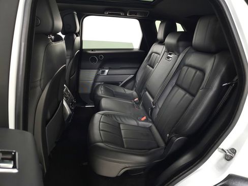 Used 2018 Land Rover Range Rover Sport HSE image 37