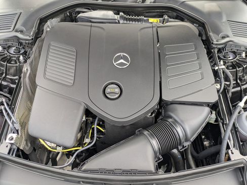 New 2025 Mercedes-Benz C 300 4MATIC Sedan image 33