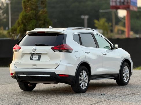 Used 2019 Nissan Rogue SV FWD image 9