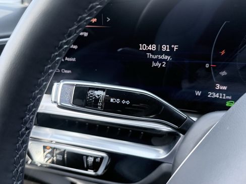 Used 2024 Cadillac Lyriq Luxury RWD image 73
