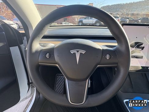 Used 2021 Tesla Model Y Performance image 6