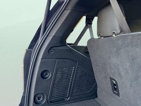 Used 2024 Chevrolet Tahoe Premier image 56