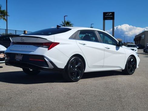New 2026 Hyundai Elantra SEL Sport Premium image 2