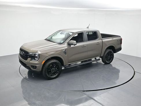 New 2025 Ford Ranger Lariat w/ Black Appearance Package image 41