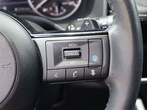 Used 2023 Nissan Rogue SV w/ SV Premium B Package FWD image 14