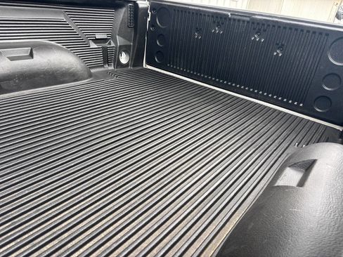 Used 2016 RAM 2500 Tradesman w/ Chrome Appearance Group image 33