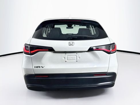 Certified 2024 Honda HR-V LX image 29