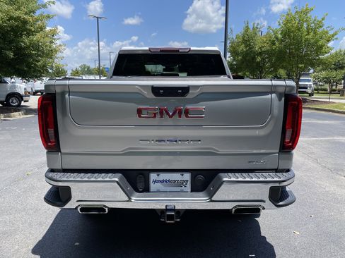 Used 2022 GMC Sierra 1500 SLT w/ SLT Premium Package AWD/4WD image 8