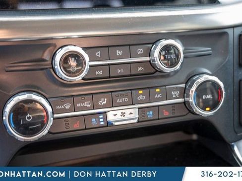 Used 2022 Ford F150 Lariat w/ Trailer Tow Package image 10