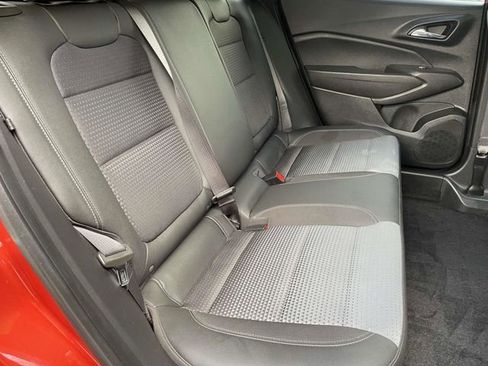 Certified 2024 Chevrolet Trax LT w/ Driver Confidence Package FWD image 20