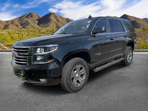 Used 2018 Chevrolet Tahoe LT w/ Luxury Package AWD/4WD image 2