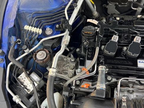 Used 2018 Honda Accord Sport image 45