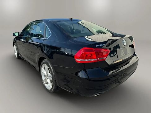 Used 2015 Volkswagen Passat TDI SE FWD image 8