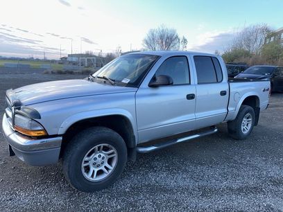 Used 2004 Dodge Dakota SLT w/ Deluxe Convenience Group
