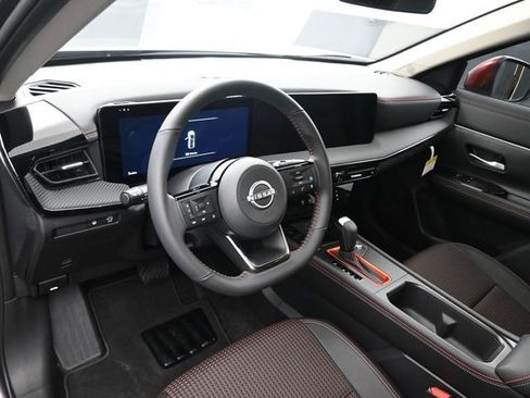 New 2026 Nissan Kicks SR image 18