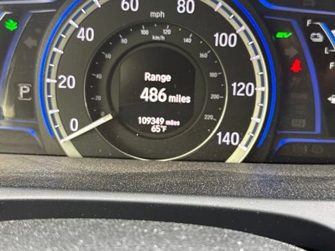 Used 2017 Honda Accord Touring image 4