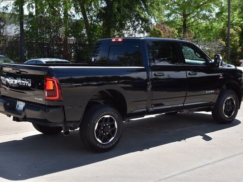 Used 2026 RAM 2500 Laramie AWD/4WD image 7