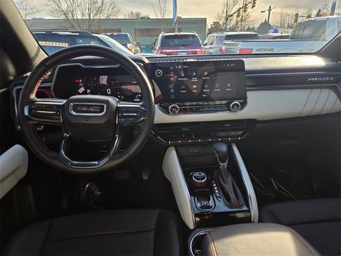 Used 2024 GMC Canyon AT4X image 11