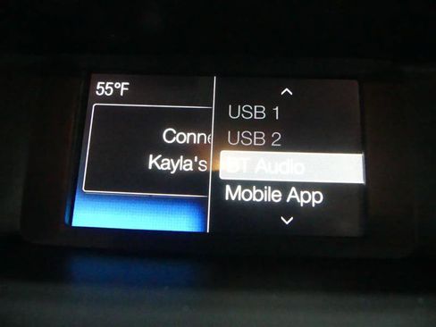 Used 2018 Ford Focus SE FWD image 39
