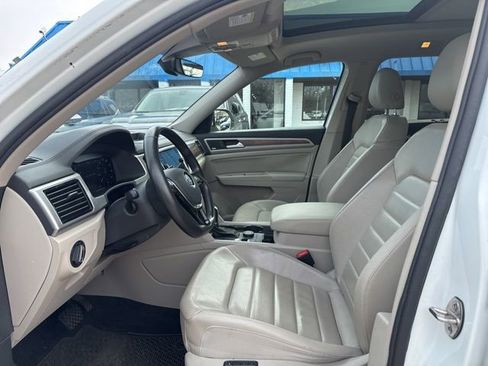 Used 2018 Volkswagen Atlas SEL Premium image 9