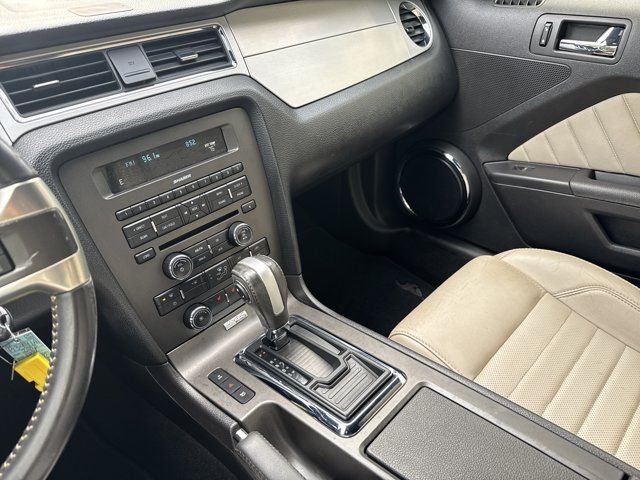 Used 2013 Ford Mustang Premium RWD image 26