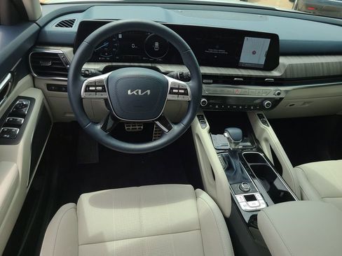 Used 2024 Kia Telluride SX AWD/4WD image 12