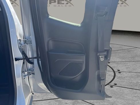 Used 2022 Chevrolet Colorado LT w/ Fleet Safety Package RWD image 19