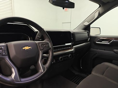 Certified 2024 Chevrolet Silverado 1500 LT image 26