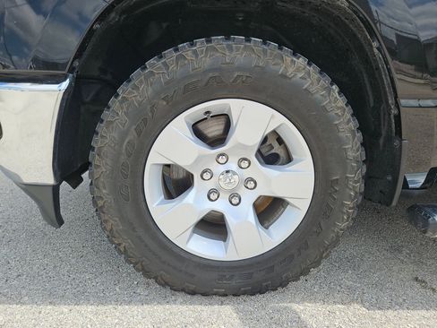 Used 2023 RAM 1500 Big Horn AWD/4WD image 31