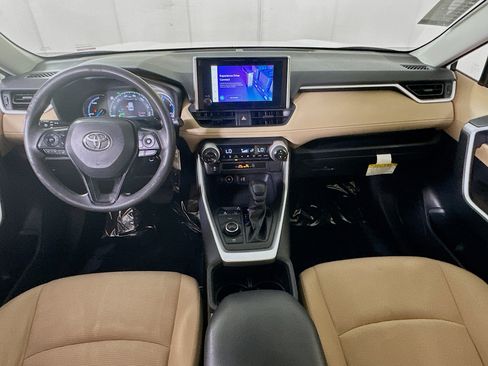 Used 2025 Toyota RAV4 LE image 26
