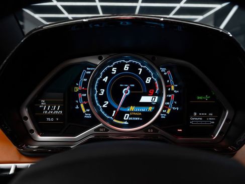 Used 2017 Lamborghini Aventador LP 700-4 image 42