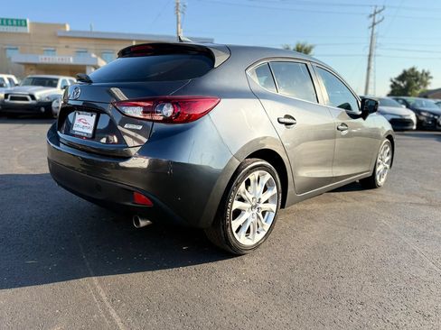 Used 2016 MAZDA MAZDA3 s Touring FWD image 3