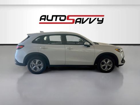 Used 2025 Honda HR-V LX image 8