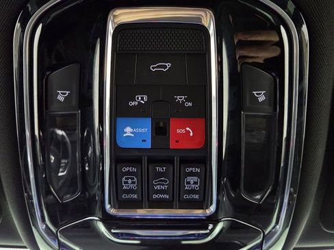 Used 2023 Jeep Grand Cherokee L Overland image 30