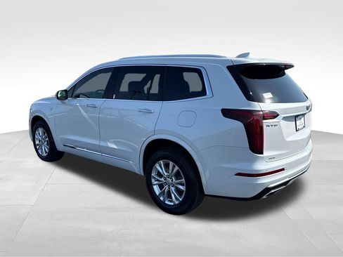 Used 2024 Cadillac XT6 Luxury w/ LPO, Floor Liner Package AWD/4WD image 3