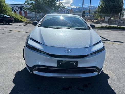 Used 2026 Toyota Prius Plug-In Hybrid FWD image 3