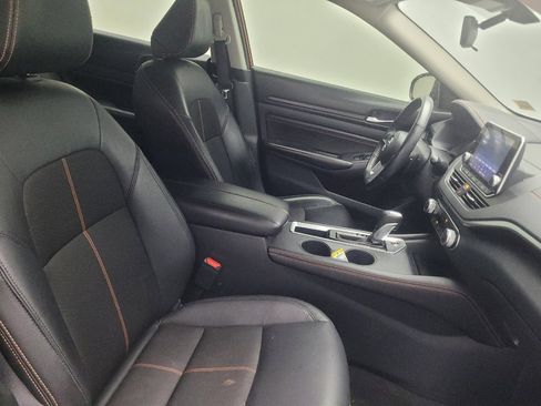 Used 2021 Nissan Altima 2.5 SR FWD image 21