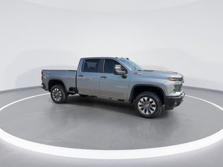 Used 2024 Chevrolet Silverado 2500 Custom w/ Custom Value Package video 2