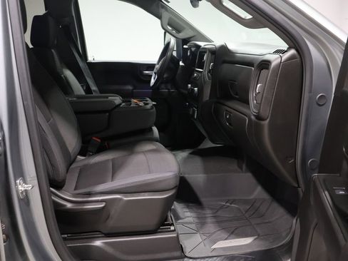 Used 2025 Chevrolet Silverado 2500 Custom w/ Custom Value Package image 21