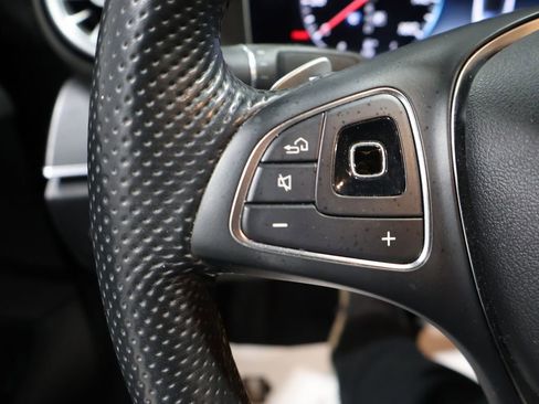 Used 2018 Mercedes-Benz E 400 4MATIC Cabriolet image 39