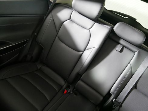 Certified 2025 Genesis GV70 2.5T image 12